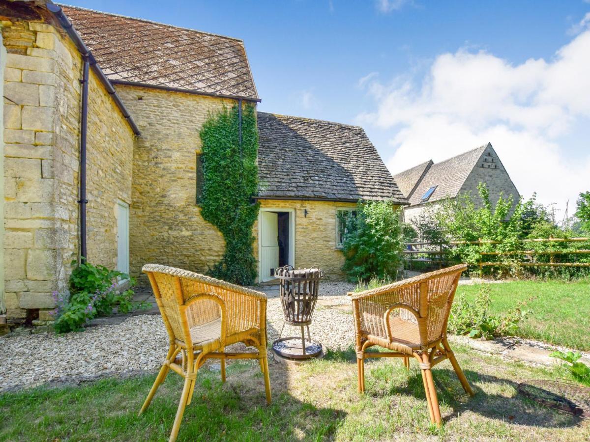 Butts Farm Villa Cirencester Bagian luar foto