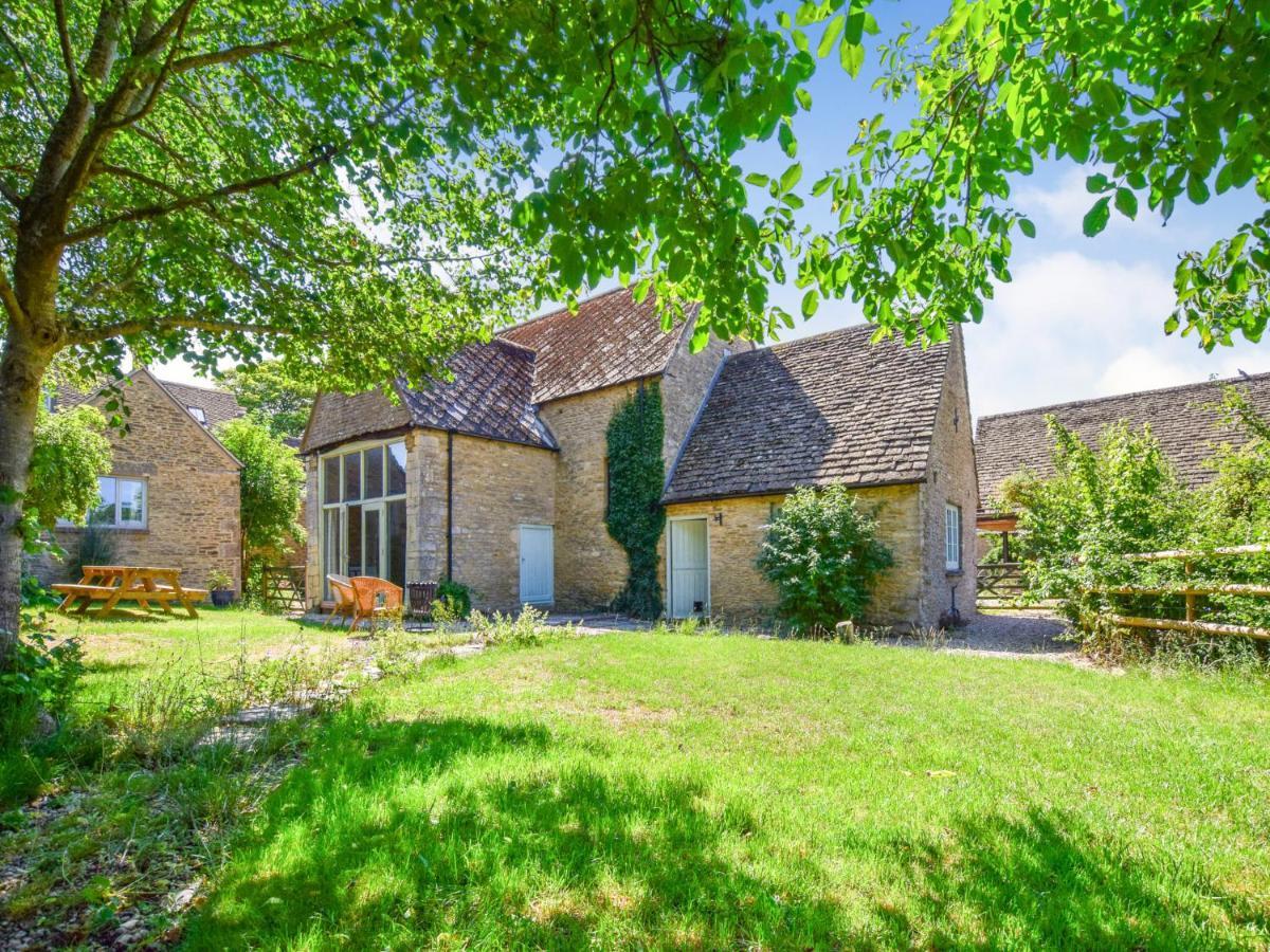 Butts Farm Villa Cirencester Bagian luar foto